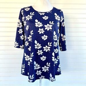 Ember‎ Missy Tunic Top Size M Navy Blue White Floral 3/4 Sleeve MSBT4052